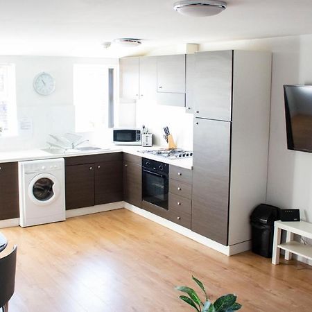 Large Ground Floor Pet Friendly 2 Bedroom Apartment With Free Parking Loughborough Eksteriør bilde