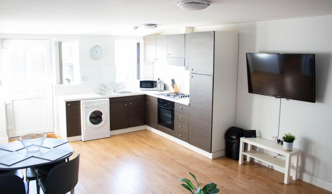 Large Ground Floor Pet Friendly 2 Bedroom Apartment With Free Parking Loughborough Eksteriør bilde